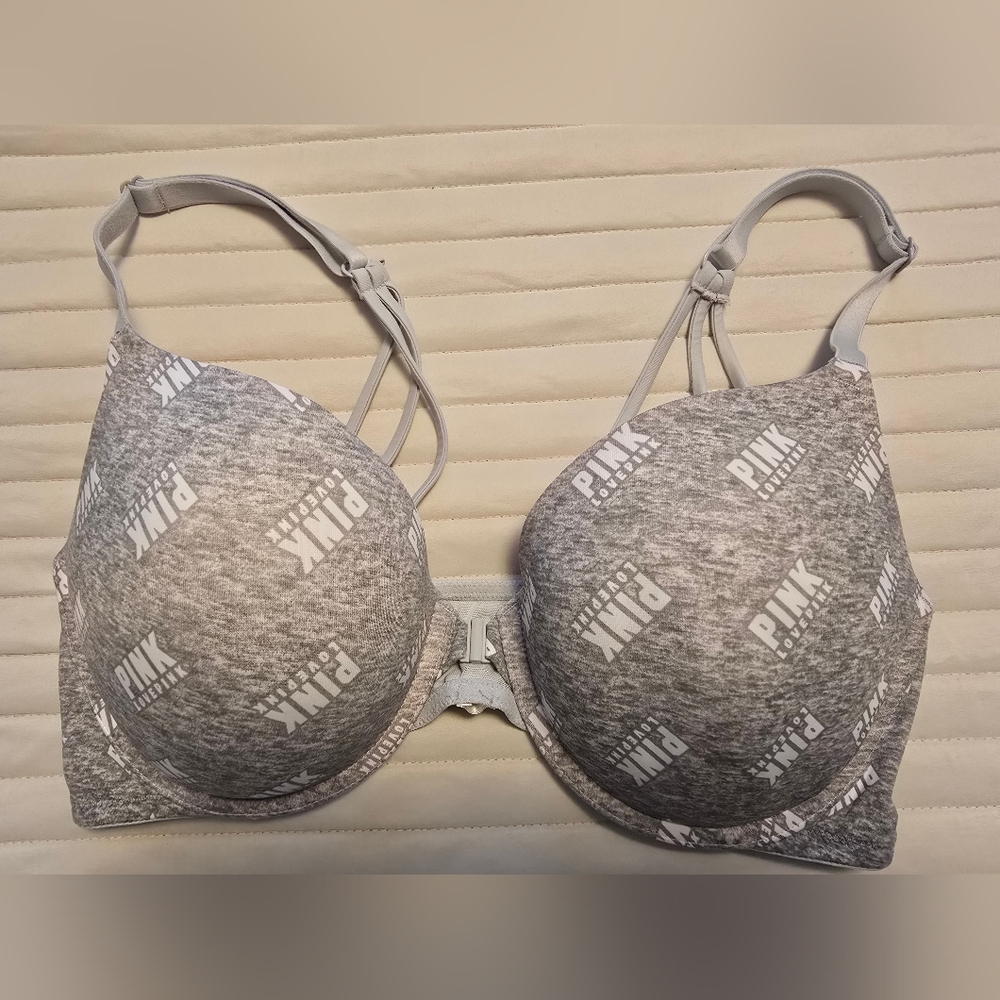 Victoria’s Secret‎ PINK bra